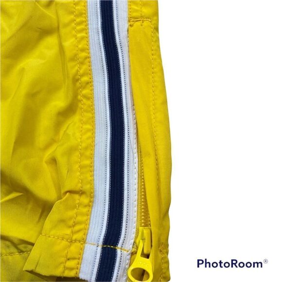 Boys Size 7 Osh Kosh Lot Includes 2 Pants 1 Sweater, 2 Tee Shirts - Picture 5 of 13